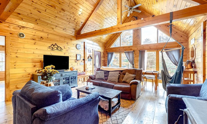 Fryeburg House | Exceptional Dog-Friendly Cabin on 44 Acres Near Lakes