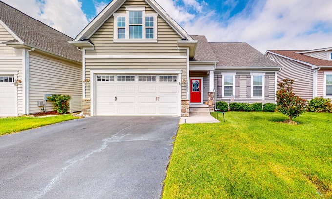Millville House | Pet-Friendly Millville by the Sea Home with Great Amenities