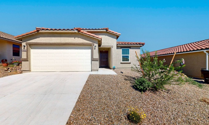 Pomerene House | Pet-Friendly Modern Home with Kid Amenities & Spa Access