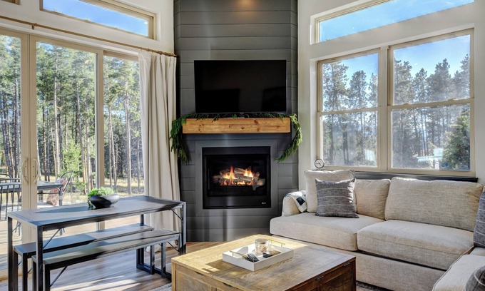 Sunset Ridge House | Dog-Friendly Retreat: Two Homes for Your Getaway