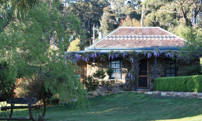 Muskvale Cottage | Pet-Friendly Studio with Ocean View Near Daylesford