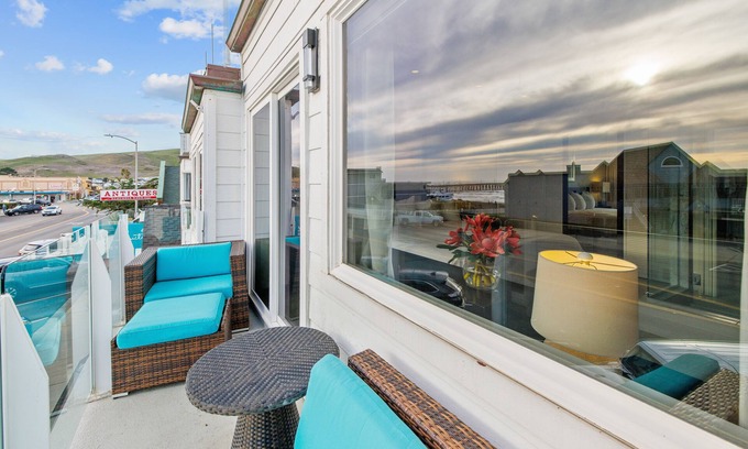 Cayucos House | Dog-Friendly Suite with Ocean Views & Private Balcony