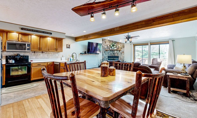 Thayerville House | Pet-Friendly Townhouse with Cozy Fireplace & Balcony