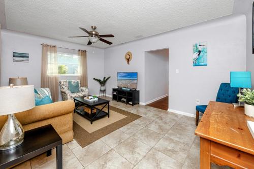 South Pinellas Community Council House | Pet-Friendly Beach Retreat: 10/10 Guest Rated Getaway