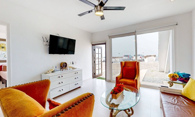 La Paloma House | Pet-Friendly Villa with Outdoor Pool & Hot Tub Retreat