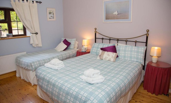 Town Lots Bed & Breakfast | Experience Comfort at Doireliath: Top-Rated Family-Friendly Stay
