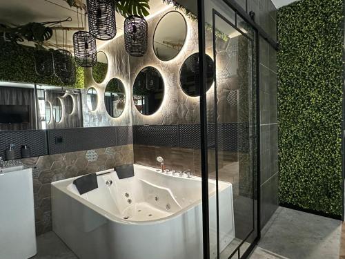 Mlyniska Apartment | Relaxing Doki SPA Apartments with Jacuzzi & Sauna Features