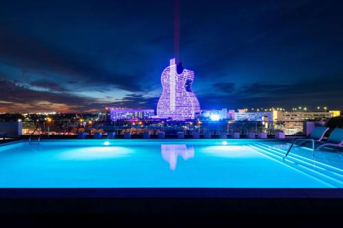 Hollywood Hotel | Oceanfront Escape at Dolce by Wyndham Hollywood