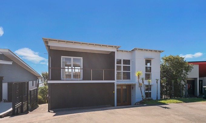 Brisbane House | Delightful Dolce Villa Tangalooma: Family-Friendly Getaway
