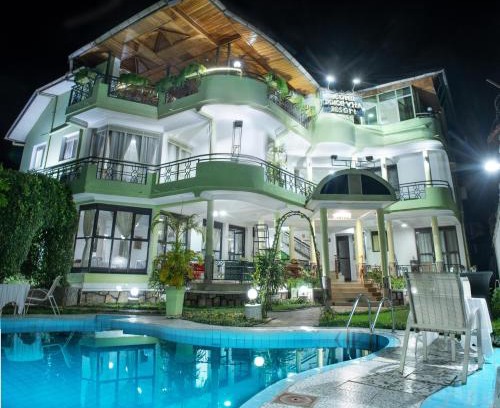 Bujumbura Hotel | Relax at Dolce Vita Resort Hotel: Pool & Breakfast Included