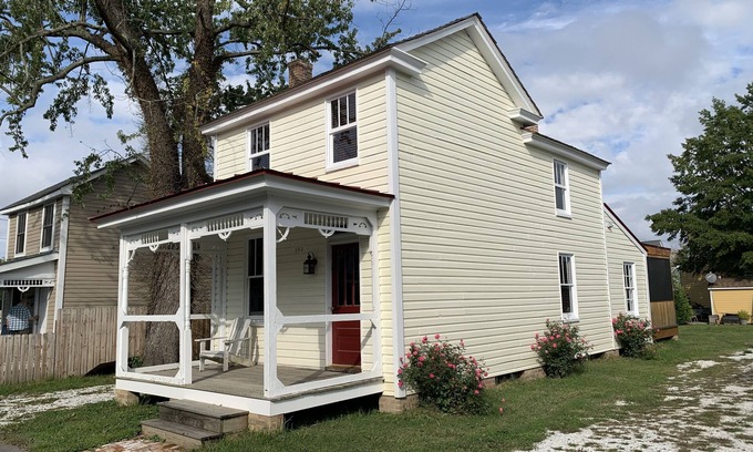 St. Michaels House | Beautiful Dollhouse in Historic St Michaels - Guest Rated 9.8