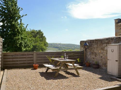 Prudhoe House | Family-Friendly Retreat at Dollys Cottage – Rated 10/10
