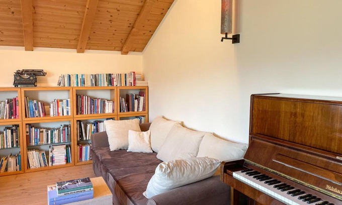 Albions Apartment | Remarkable Dolomiten View - Guest Rated 9.6/10 in South Tyrol