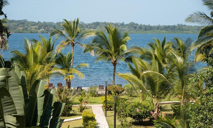 Bocatorito Hotel | Oceanfront Bliss at Dolphin Blue Paradise - Rated 9.5/10