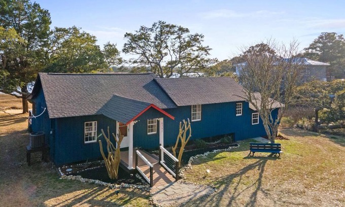 Ocean Isle Beach House | Experience Dolphin Cove: Waterfront House with Dock