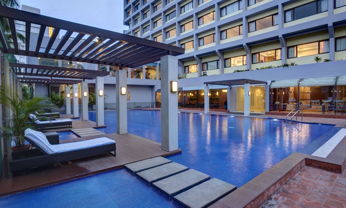 Dabagardens Hotel | Relax at Dolphin Hotel: 4-Star Stay with Pool & Spa