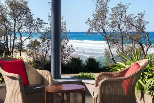 Dolphin Point House | Experience Dolphin Views with Family-Friendly Amenities