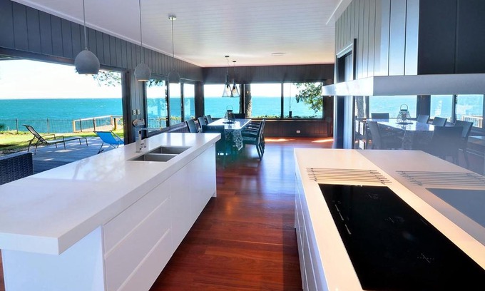 Amity Point House | Unforgettable Dolphins at Sunset - 4-Star Family Retreat