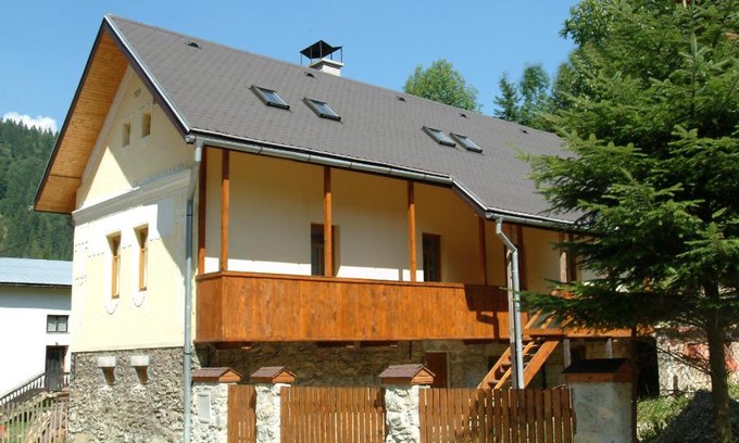 Stredna Revuca House | Domček u Milana