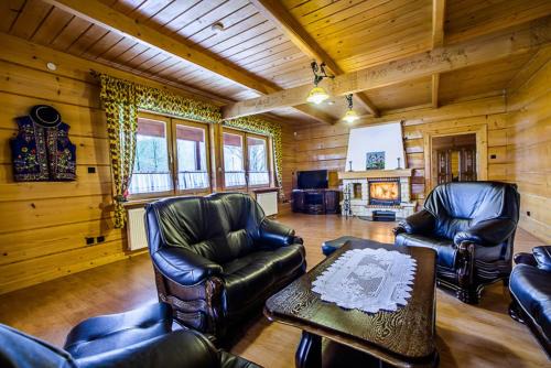 Szczawnica House | Oceanfront Bliss at Dom Chata Kowala - Guest Rated 9.9/10