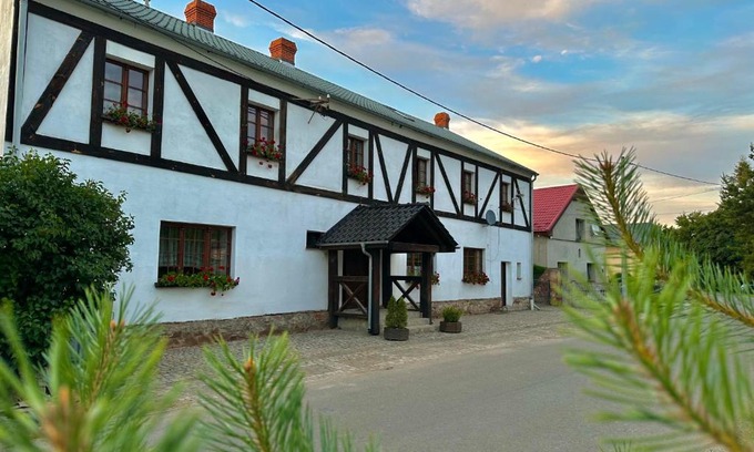 Glubczyce House | Pet-Friendly Retreat at Dom Kawalera Ściborzyce Małe