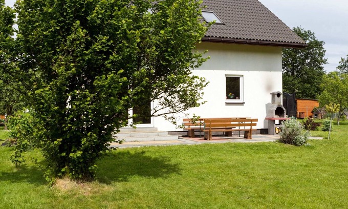 gmina Wolin House | Pet-Friendly 3 Bedroom House Kurnik with Lake View
