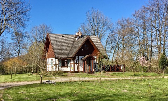 Karwia House | Discover Dom Majówka with Ocean Views and Pet-Friendly Stays