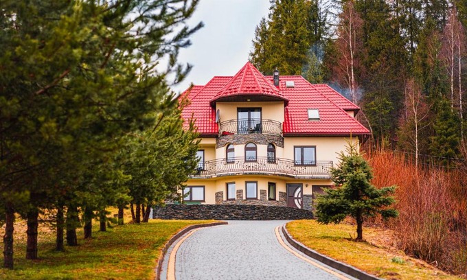 Ludzmierz House | Exceptional Stay at Dom na Turystycznej: Family-Friendly Retreat