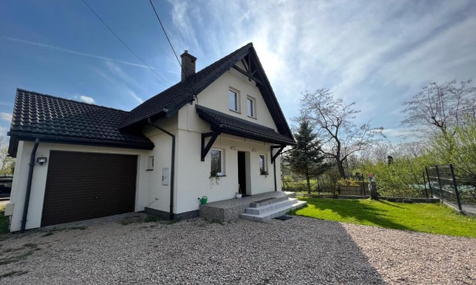 Zator Apartment | Family-Friendly Stay at Dom nad Skawą - Top Rated Escape