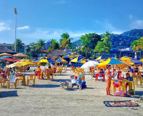 Enseada Apartment | Discover Dom Pedro 26: Family-Friendly with Private Pool