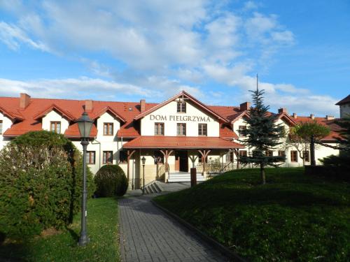 Kalwaria Zebrzydowska House | Budget-Friendly Dom Pielgrzyma with Family-Oriented Amenities