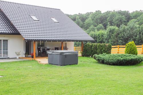 Stryszow Villa | Family-Friendly Retreat at Dom Pod Gaikiem with Hot Tub