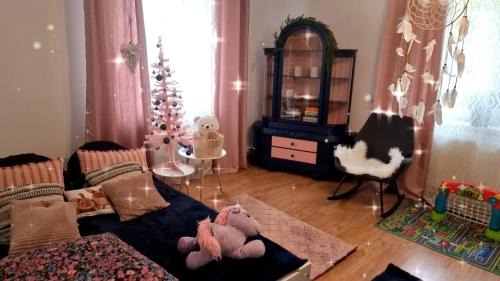 Tomaszow Lubelski Apartment | Experience Dom pod Jabłonką: Pet-Friendly Retreat with 9/10 Rating