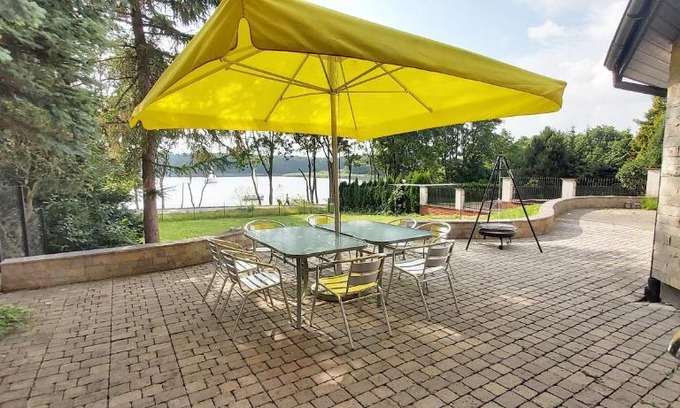 Ilawa Villa | Scenic Escape at Dom przy lini brzegowej Jezioraka