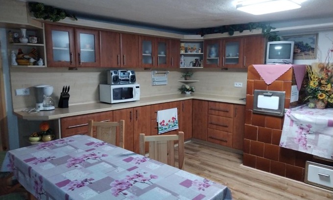 Hrabusice Apartment | Pet-Friendly Retreat at Dom u Jozefa - Rated 9.3/10!