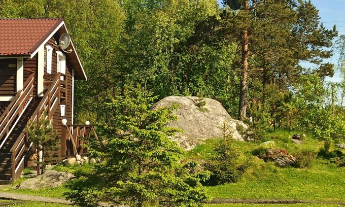 Miynal'Skoe House | Charming Dom v Harvia: Pet-Friendly with Hot Tub & Breakfast