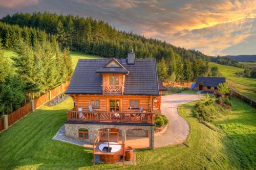 Muszynka Ski Chalet | Pet-Friendly Getaway at Dom z bala for Family Adventures
