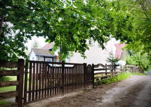 Miłki House | Charming Dom z Charyzmą in Mazury - Pet Friendly Retreat