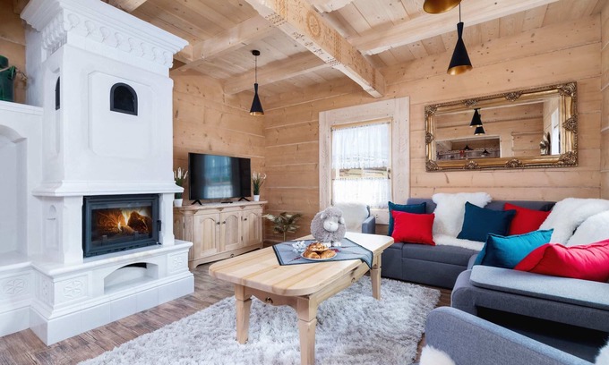 Zakopane Apartment | Cozy Zasypane House: Pet-Friendly with Spa & Kitchenette