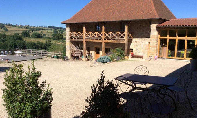 Saint-Christophe-en-Brionnais Bed & Breakfast | Oceanfront Escape at Domaine de Noyer - Rated 9.1/10