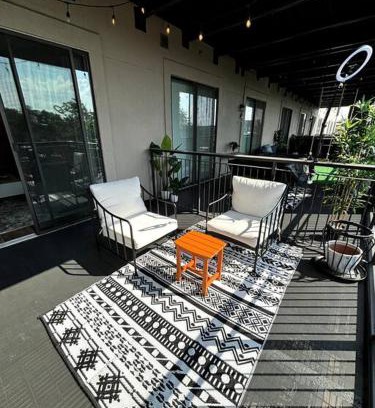 North Burnet Apartment | Domain Luxe