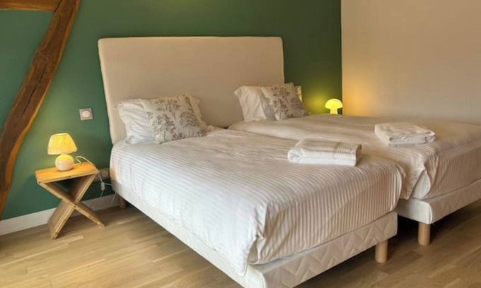 La Chapelle la Reine House | Idyllic Retreat with Pool, Spa & Ocean Views Await