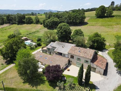 Forcalquier House | Discover Domaine Bellavigne Gites et SPA with Ocean Views