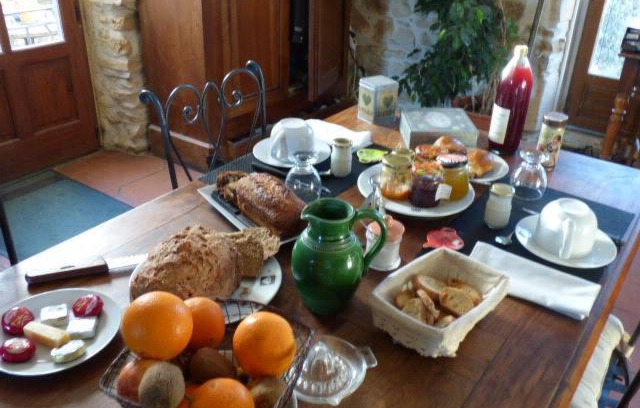 Saint-Andre-d'Olerargues Bed & Breakfast | Oceanfront Getaway at Domaine Chanoine Rambert
