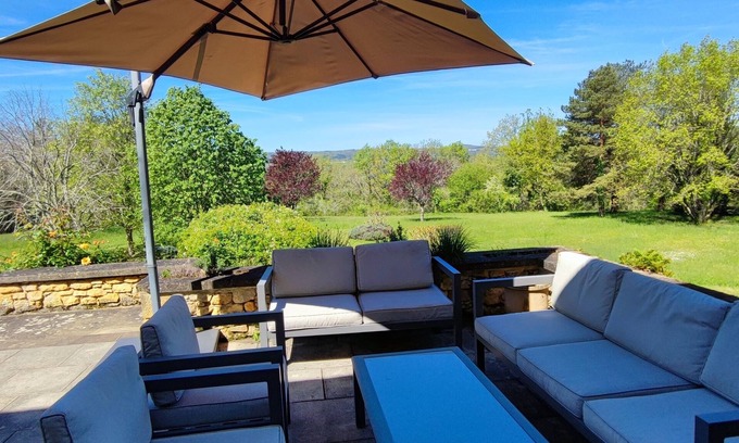 Cenac-et-Saint-Julien Villa | Experience Tranquility at Domaine du Perier with Spa & Pool
