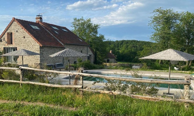 Saint-Medard-la-Rochette Villa | Pet-Friendly Retreat at Domaine de Combraille en Marche