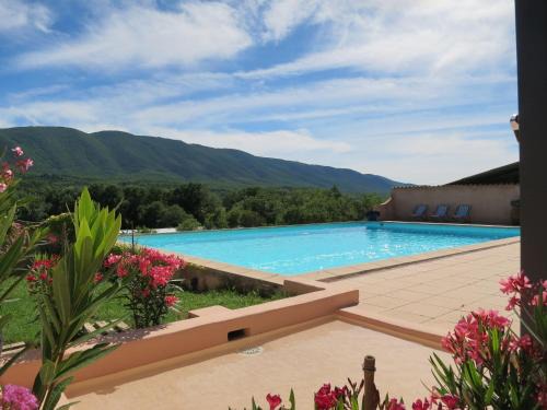Cereste Villa | Elegant Domaine de la Bastidonne with Oceanfront Pool