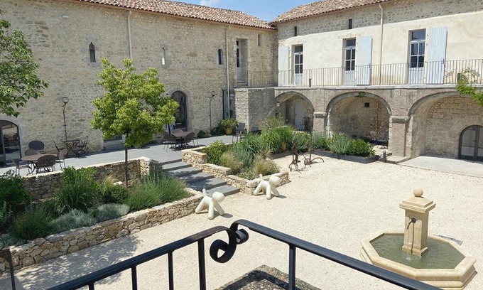 Ales House | Experience Domaine de la Bedosse with Oceanfront Views