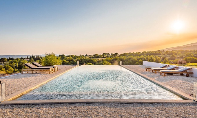 Cucuron House | Relax at Domaine de la Colline with Poolside Bliss
