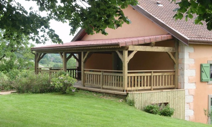 Le Clerjus Apartment | domaine de la louvière